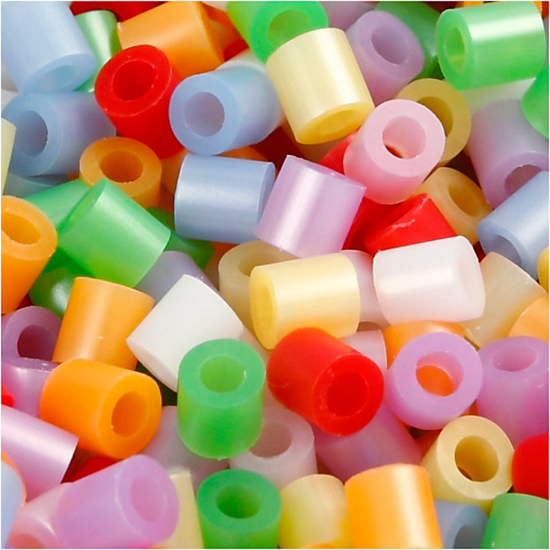 Afbeelding laden in galerijviewer, Https: www.cchobby.nl strijkkralen-afm-5x5-mm-gatgrootte-2-5-mm-medium-parelmoer-kleuren-6000-stuk-1-doos
