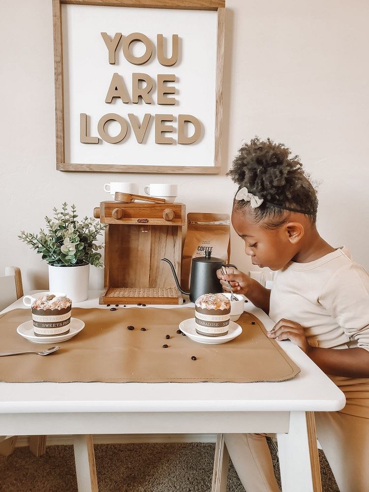 Load image into Gallery viewer, Poppie barista van teak hout. 4+
