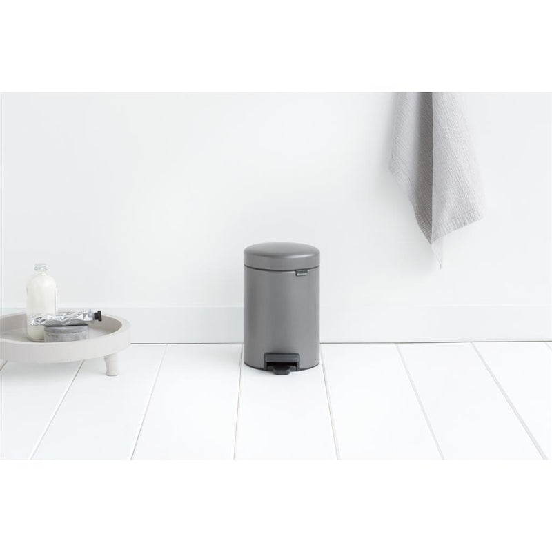 Load image into Gallery viewer, Brabantia pedaalemmer newicon 3l platinum
