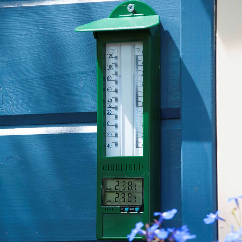 Load image into Gallery viewer, Nature tuinthermometer min-max digitaal 9,5x2,5x24 cm
