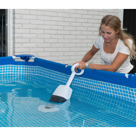Infinite spa zwembad- en spa-reiniger accu handmodel