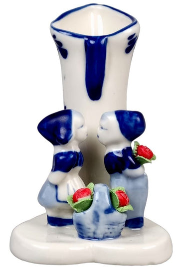Porcelein: vaas met kuspaartje+tulpen. 9