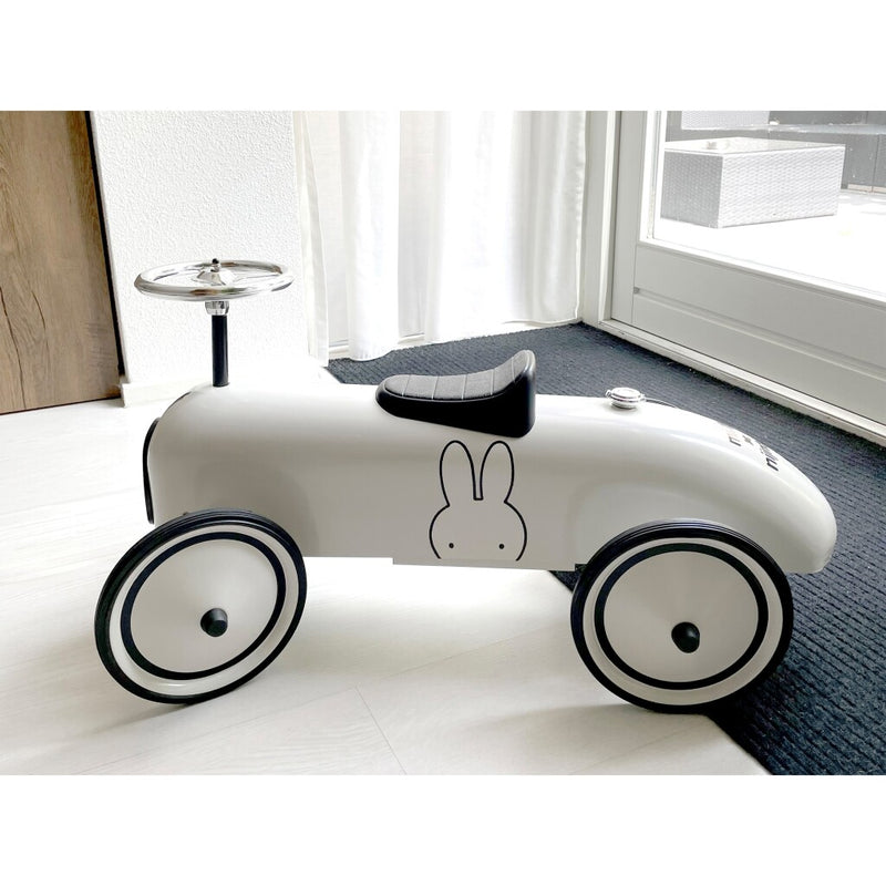 Load image into Gallery viewer, Nijntje retro loopauto wit zwart

