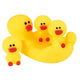 Toi-toys little stars grote badeend met 3 kleine badeendjes