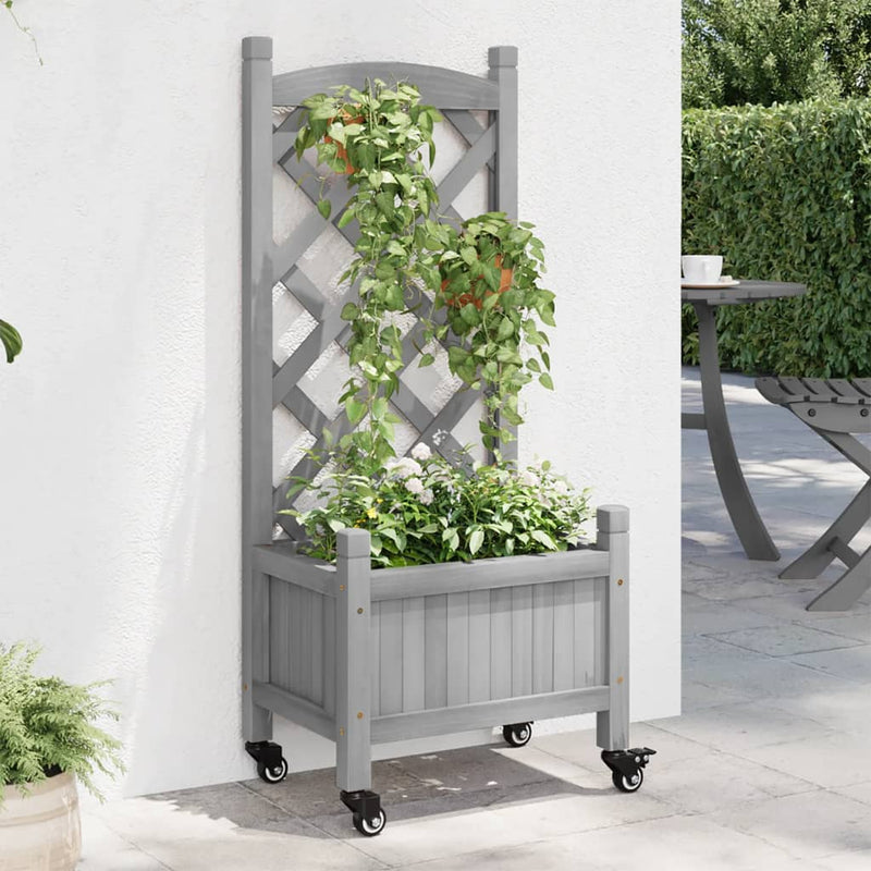 Load image into Gallery viewer, VidaXL Plantenbak met latwerk en wielen massief vurenhout grijs
