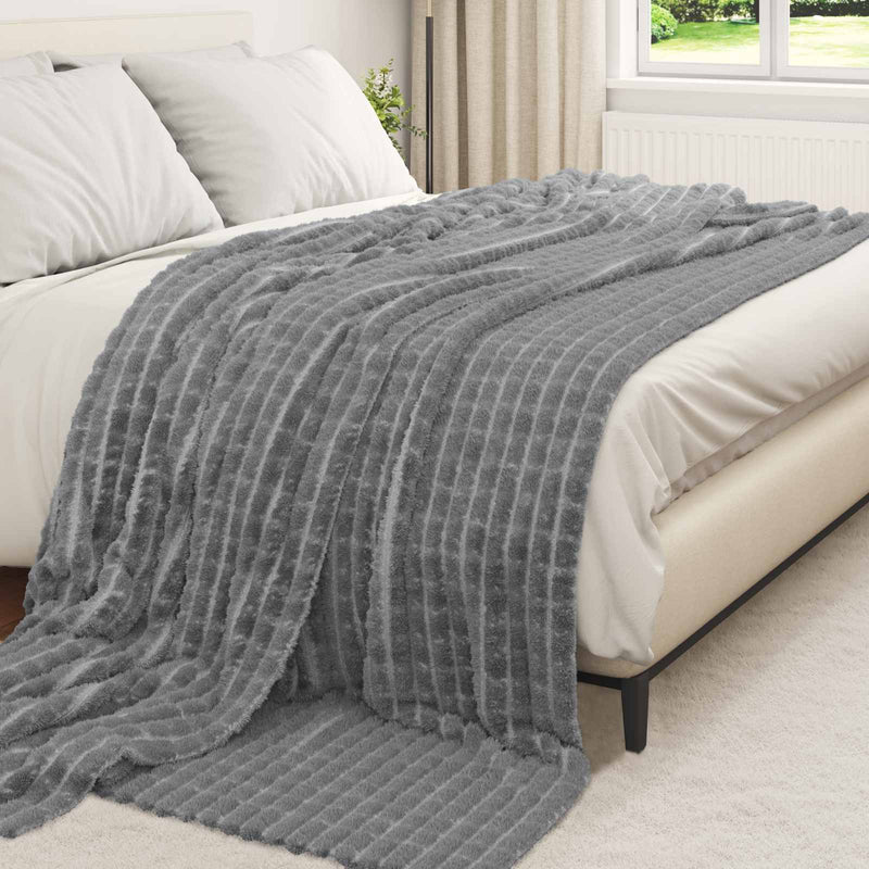 Load image into Gallery viewer, Vidaxl gooi deken donkergrijs 240 x 220 cm fleece
