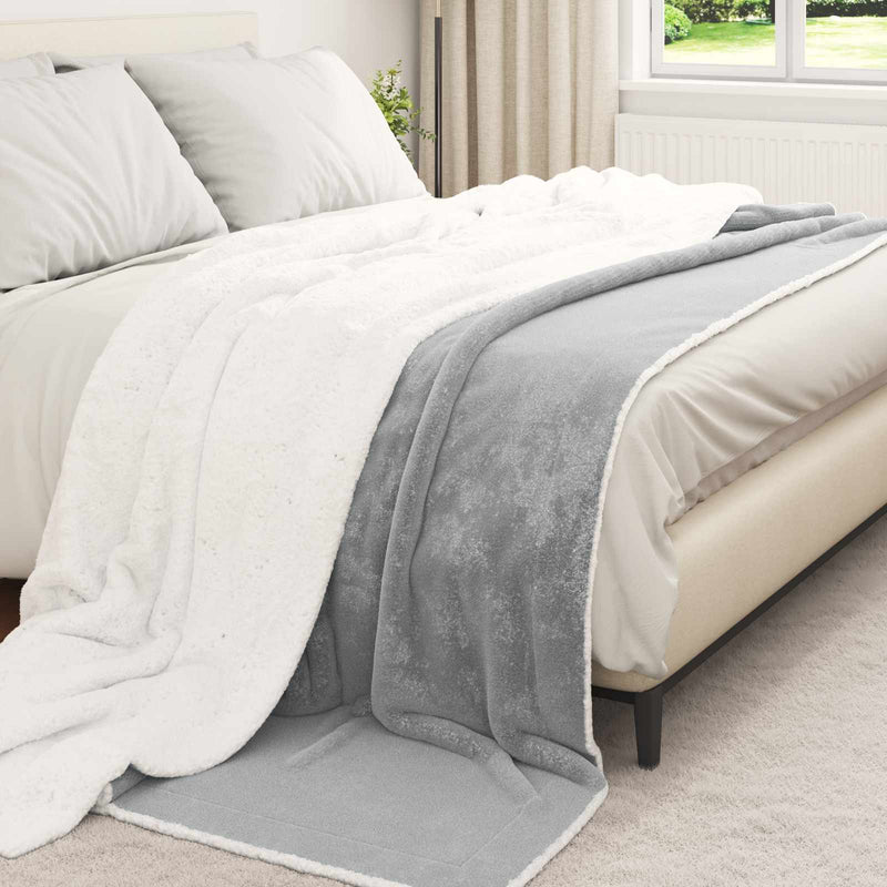 Load image into Gallery viewer, Vidaxl gooi deken grijs 240 x 270 cm fleece
