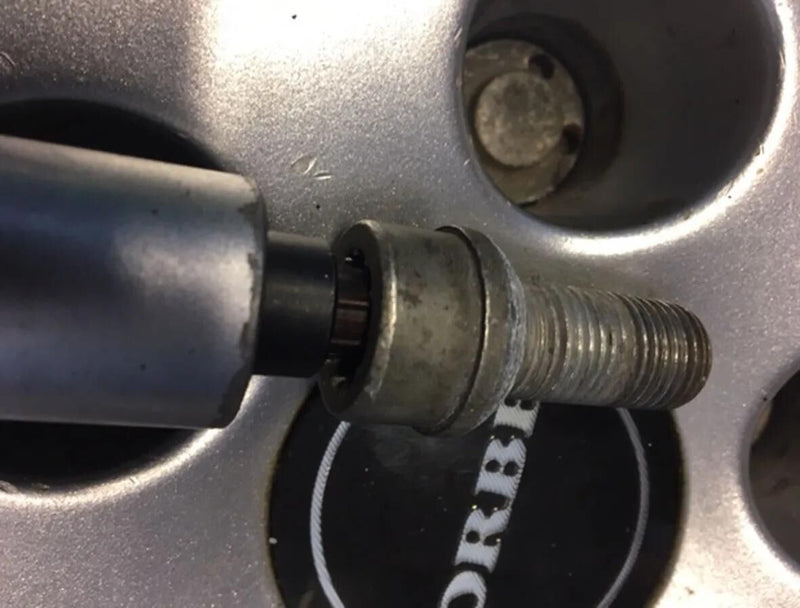 Load image into Gallery viewer, Busching demontagewerkzeugsatz 100750 rim lock remover 16-part
