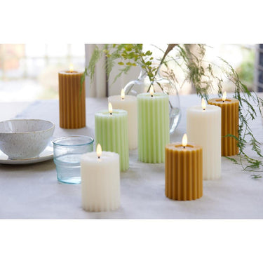 Lumineo led kaars ribbel voor binnen met vlameffect en timer dia7,5x14,7cm groen werkt op 2xaaa batterijen (excl)<br> <br> <br> <br>