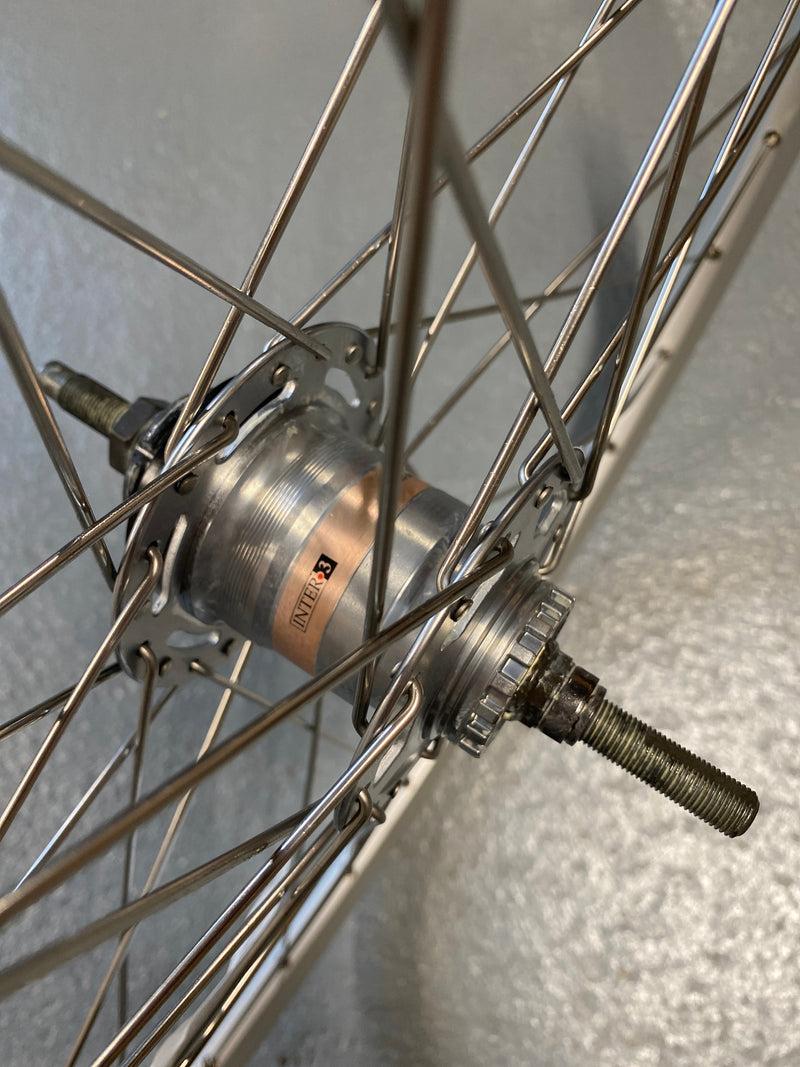 Load image into Gallery viewer, Roland achterwiel 811846 28 19-622 alu. zac2000 shimano 3 rb incl. toebehoren
