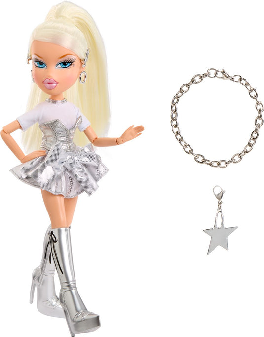 Bratz mga charmz modepop cloe met bedelarmband en accessoires.
