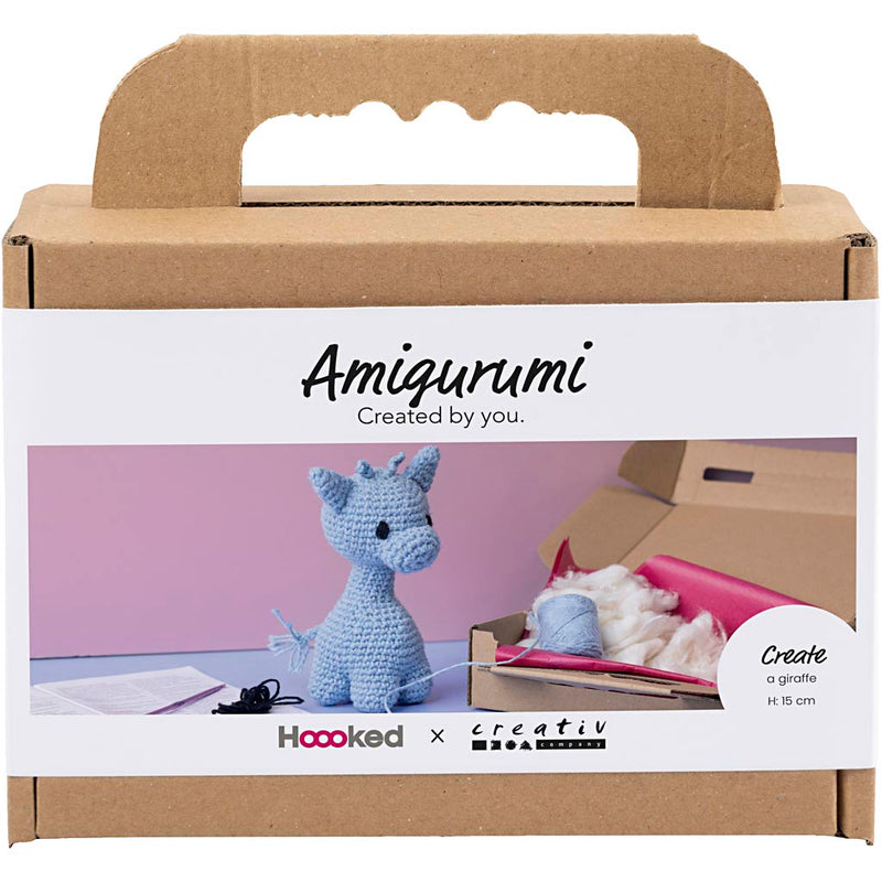 Load image into Gallery viewer, Https: www.cchobby.nl hobbyset-amigurumi-giraf-lichtblauw-1-doos
