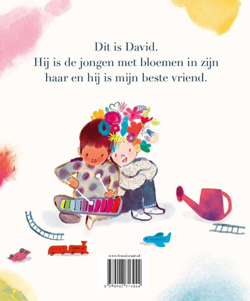 Load image into Gallery viewer, De jongen met bloemen in zijn haar. 4+
