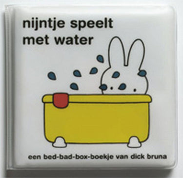 Badboekje: nijntje speelt met water. 0+