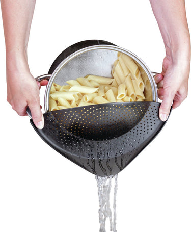 Metaltex - vergiet - afgiethulp - afgietdeksel met handvaten - clip on - zwart