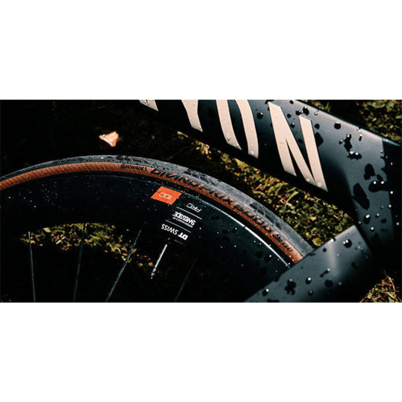 Load image into Gallery viewer, Continental Grand Prix raceband 700x25C, zwart bruin, tubeless, 25-622 ETRTO
