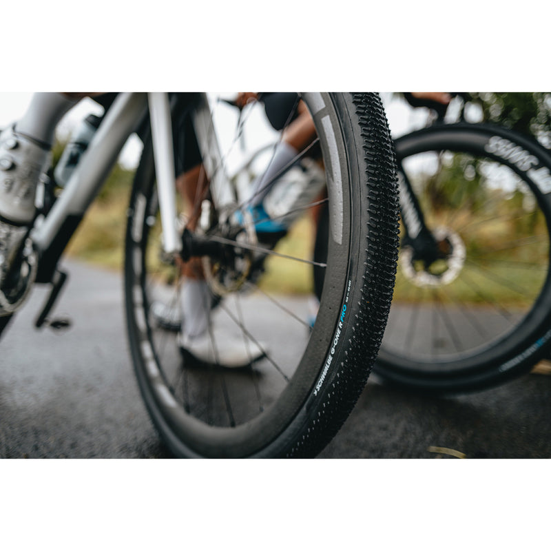Load image into Gallery viewer, Schwalbe vouwband g-one refelectie pro evolution 35-622 tlr zwart tr

