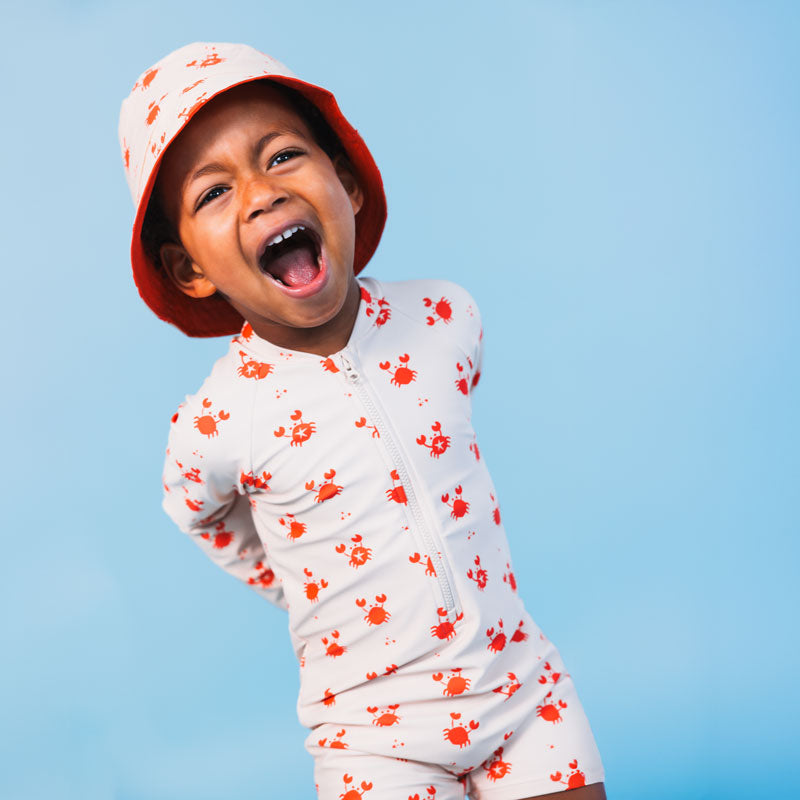 Load image into Gallery viewer, Crabby | beige rood uv zwempak jongens
