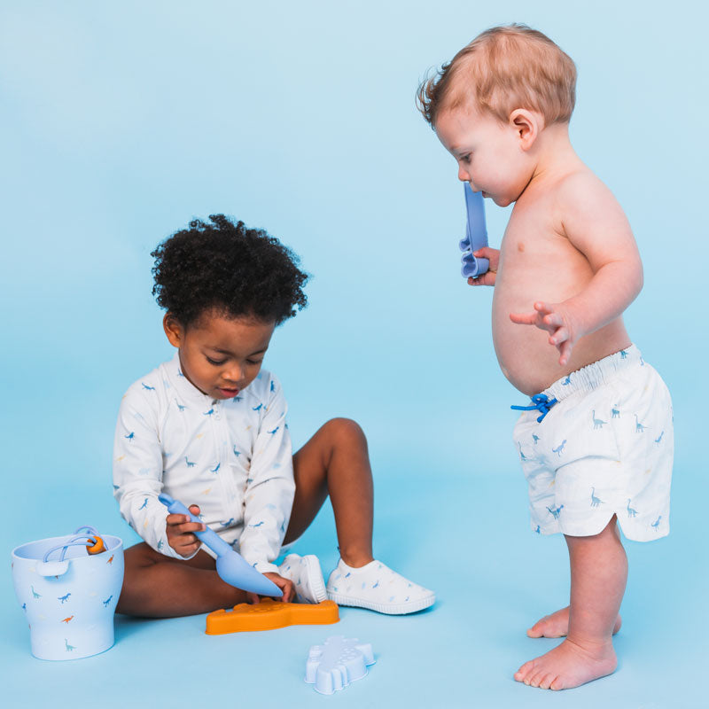 Load image into Gallery viewer, Dino | meerkleurige uv zwemshort jongens
