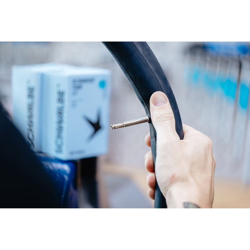 Load image into Gallery viewer, Schwalbe binnenband scv13 26 40 62-559 40mm
