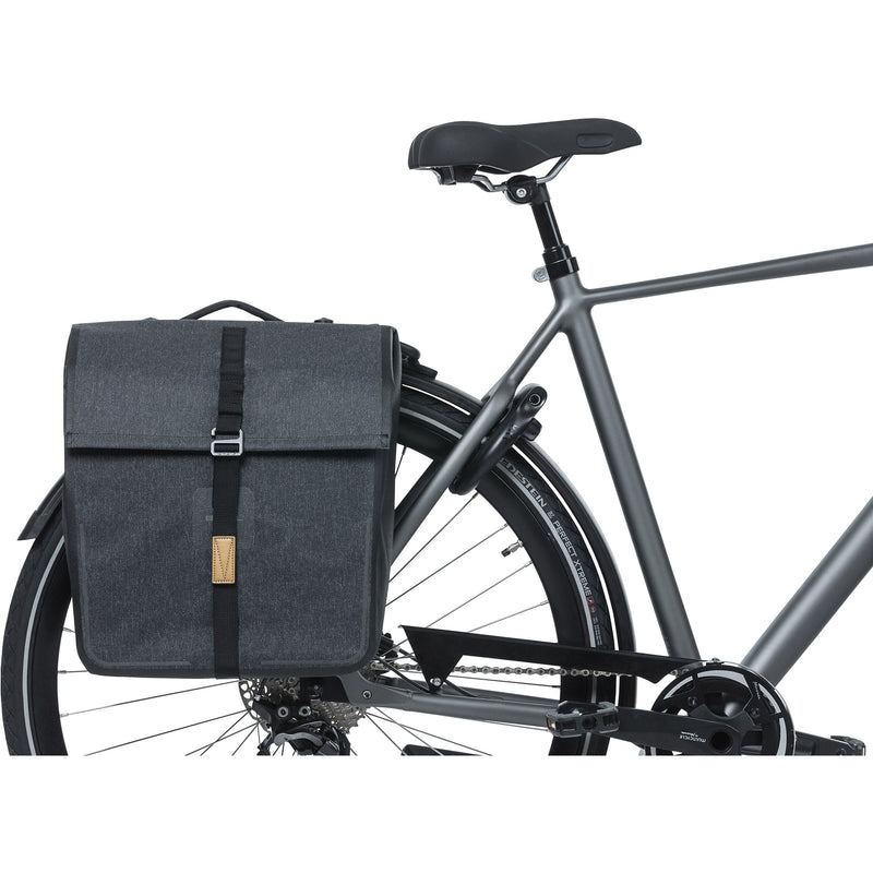 Load image into Gallery viewer, Basil dubbele fietstas urban dry mik 50 liter - charcoal
