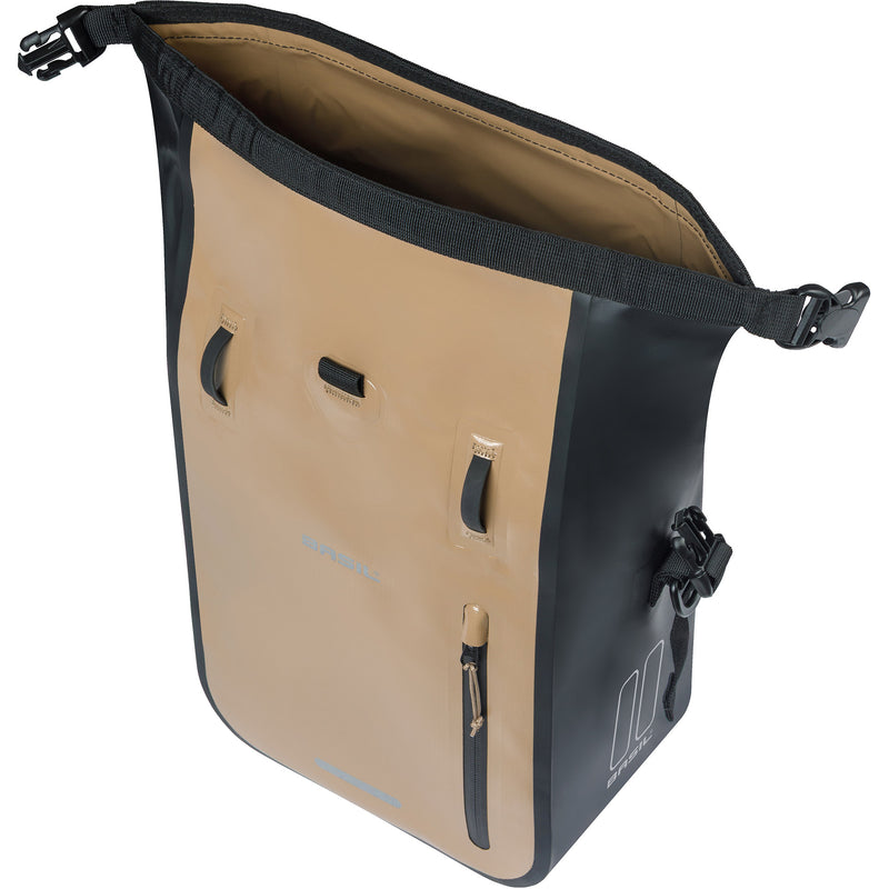 Load image into Gallery viewer, Basil enkele fietstas rivo m tarpaulin mik 12-15l 14 x 25 x 38 cm - zand zwart
