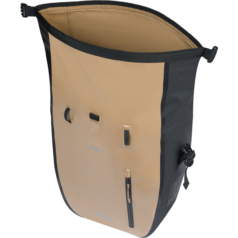 Load image into Gallery viewer, Basil enkele fietstas rivo l tarpaulin mik 25-31l 14 x 28 x 43 cm - zand zwart
