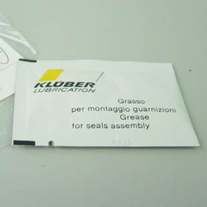 Formula grease for seals assembly