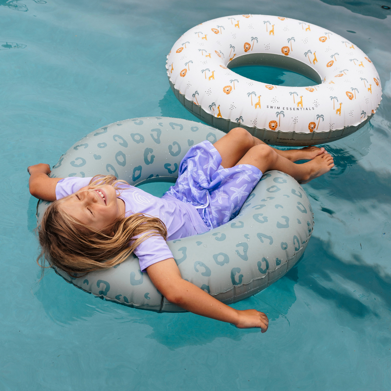 Load image into Gallery viewer, Leopard | groene zwemband ø 90 cm
