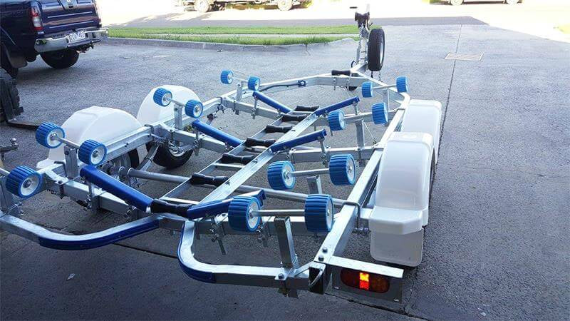 Afbeelding laden in galerijviewer, Polyurethaan kimrol boottrailer 110x75mm blauw
