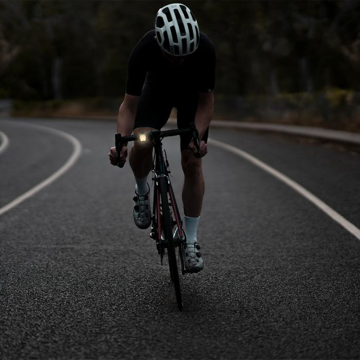 Load image into Gallery viewer, Knog blinder front - skull - black
