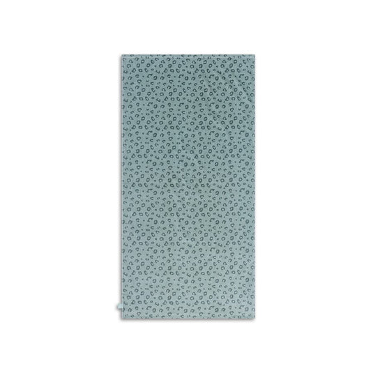 Leopard | groene katoenen handdoek 135 x 65 cm