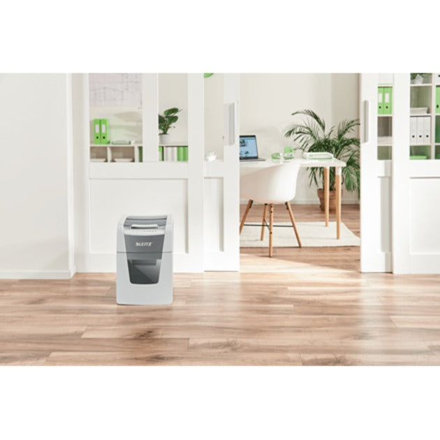 Load image into Gallery viewer, Leitz IQ Auto+ Small Office 100 Papiervernietiger P5
