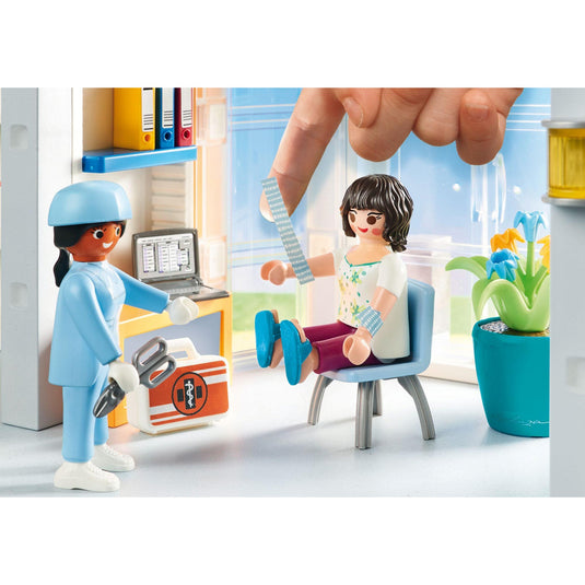 PLAYMOBIL PLAYMOBIL City Life Ziekenhuis met inrichting