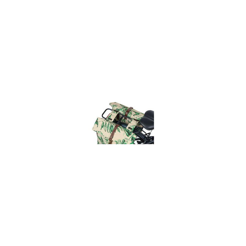 Load image into Gallery viewer, Basil Ever-Green dubbele fietstas, gerecycled PET, waterkerende vouwsluiting, unisex, fiets, sandshell beige
