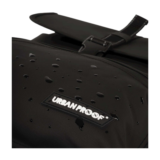 UrbanProof Urbanproof cargo fietstas rugzak 20l zwart