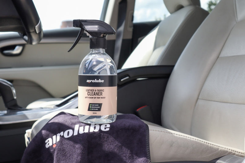 Afbeelding laden in galerijviewer, Airolube Leather Fabric reiniger 500 ml transparant
