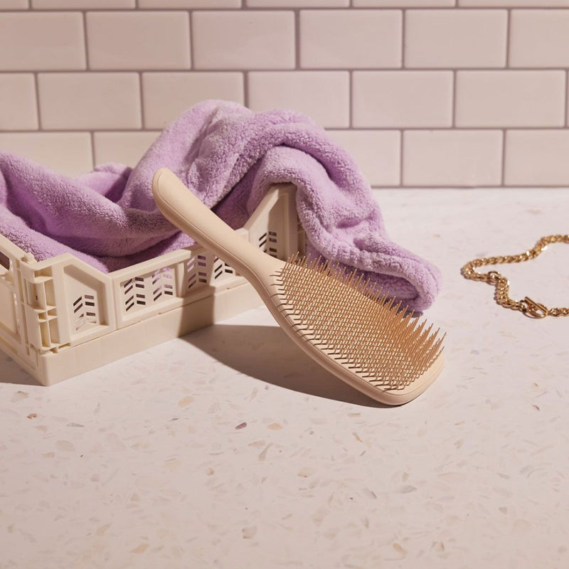 Load image into Gallery viewer, Tangle teezer the wet detangler large vanilla latte

