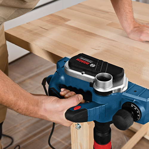 Load image into Gallery viewer, Bosch blauw bosch professional - schaafmachine gho 26-82 d (parallelgeleider, stofzak, binnenzeskantsleutel, opbergkoffer)
