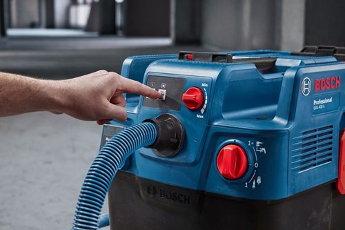 Load image into Gallery viewer, Bosch blauw gas 400 a (nl+lux) stofzuiger | in doos - 06019m0020
