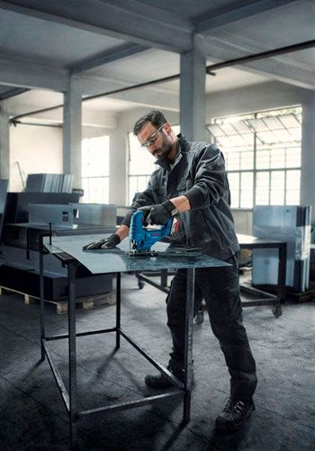 Load image into Gallery viewer, Bosch blauw gst 18v-95 b accu decoupeerzaag | exclusief accu en lader - 06015b7001
