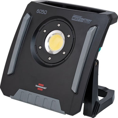 Brennenstuhl multi batterij led hybride bouwlamp 6050 mh (60w, 6200lm, ip65, werklamp compatibel met 18v batterijen van 5 verschillende fabrikanten, 5m rn kabel, zonder accu, engineered in germany)