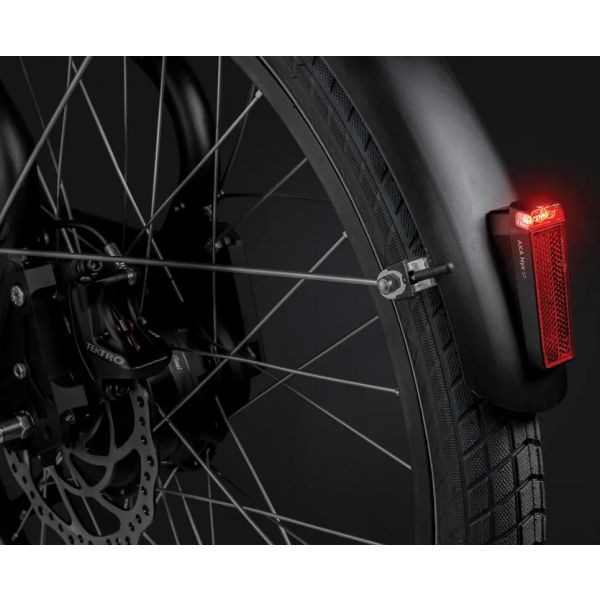 Load image into Gallery viewer, Axa spatbordachterlicht nyx dynamo steady
