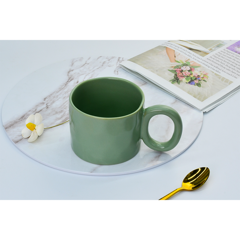 Afbeelding laden in galerijviewer, Cark mok matte mintgroen 380ml ø10x8cm
