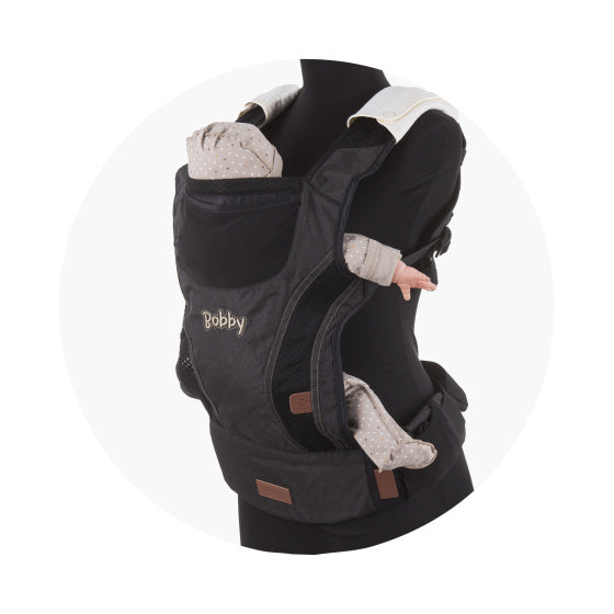 Load image into Gallery viewer, Chipolino Bobby Ergonomische Draagzak met Capuchon Ebony
