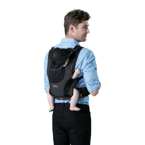 Load image into Gallery viewer, Chipolino Bobby Ergonomische Draagzak met Capuchon Ebony
