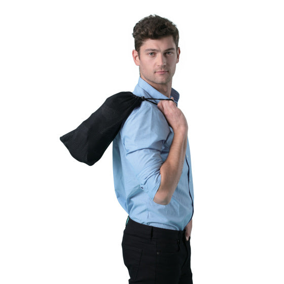 Load image into Gallery viewer, Chipolino Bobby Ergonomische Draagzak met Capuchon Ebony
