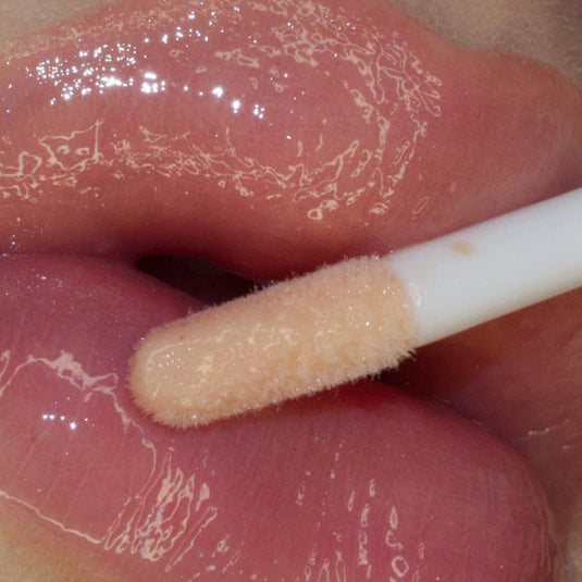 Claresa volumizing lipgloss chill out 11 out of gear 5ml