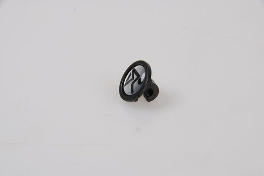 Curana spatbord bevestiging knop logo zilver p st.