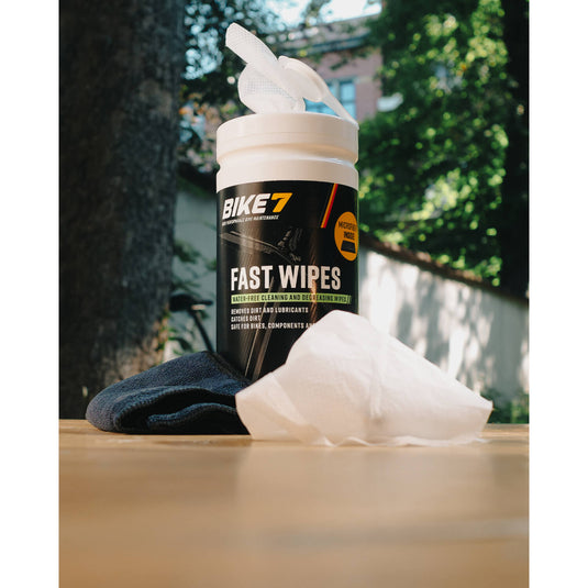 Bike7 - fast wipes pot met 70 doekjes inclusief microvezel poetsdoek